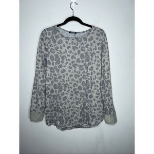 Pink clover leopard print top size XL